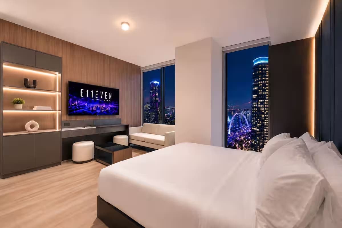 Luxury E11EVEN Studio 50th Floor with Elite Amenities