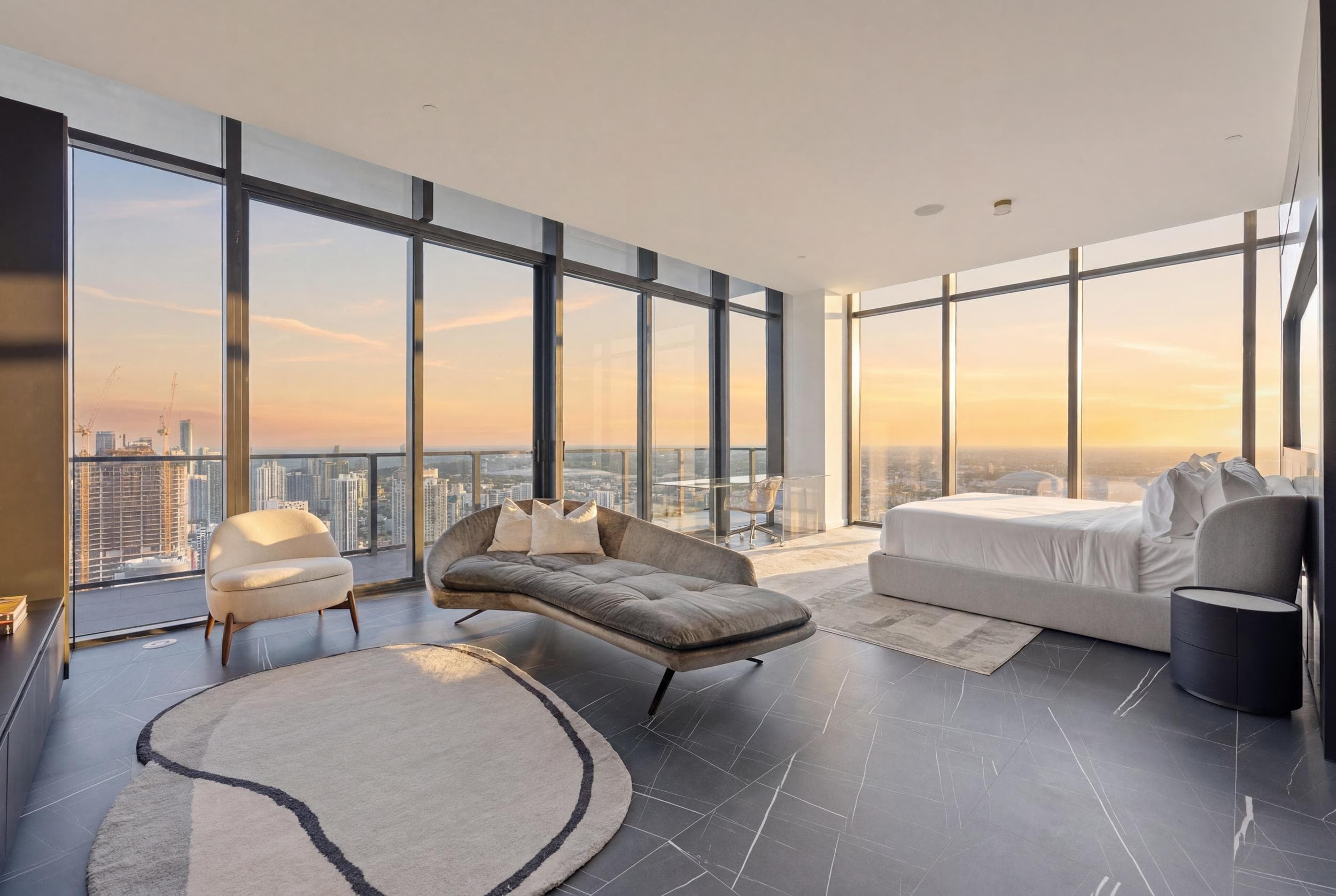 Luxury Penthouse E11even Top Floor w Private Pool