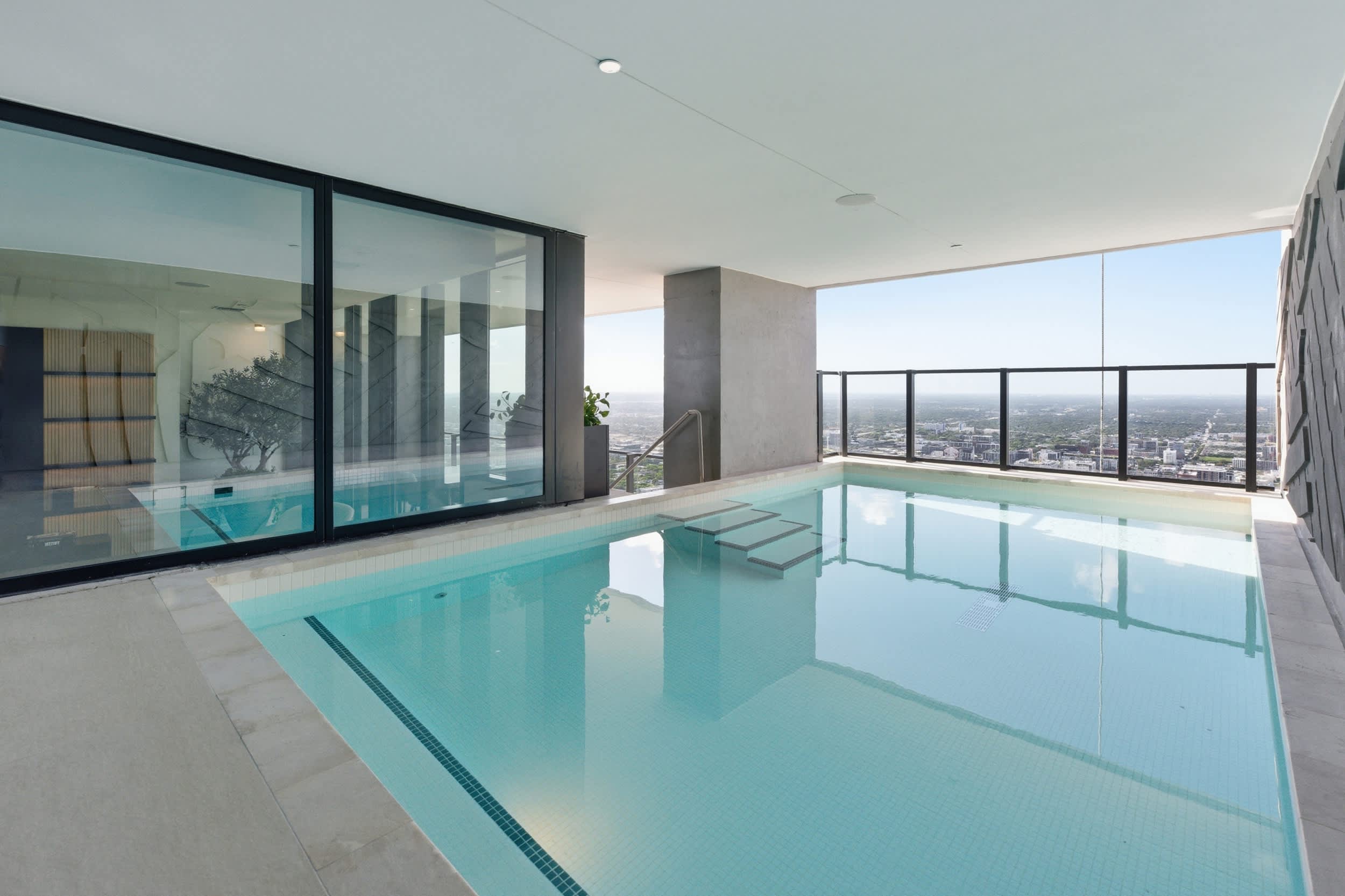 Luxury Penthouse E11even Top Floor w Private Pool