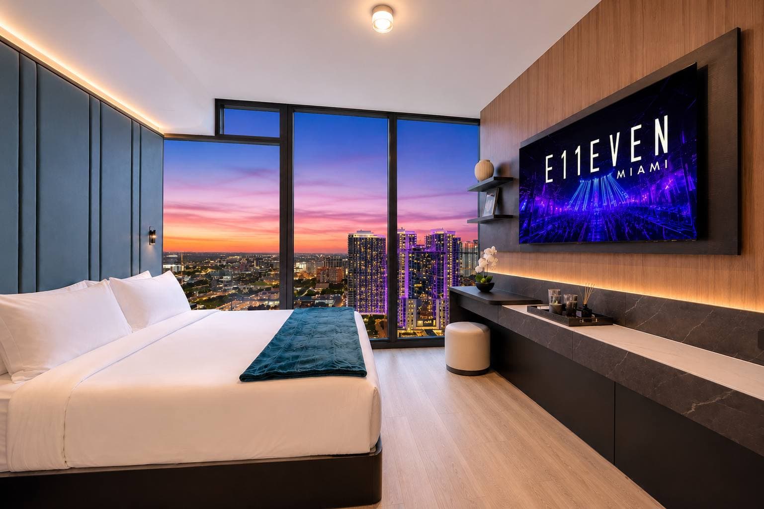 40th Floor E11EVEN Studio w/ Skyline Views