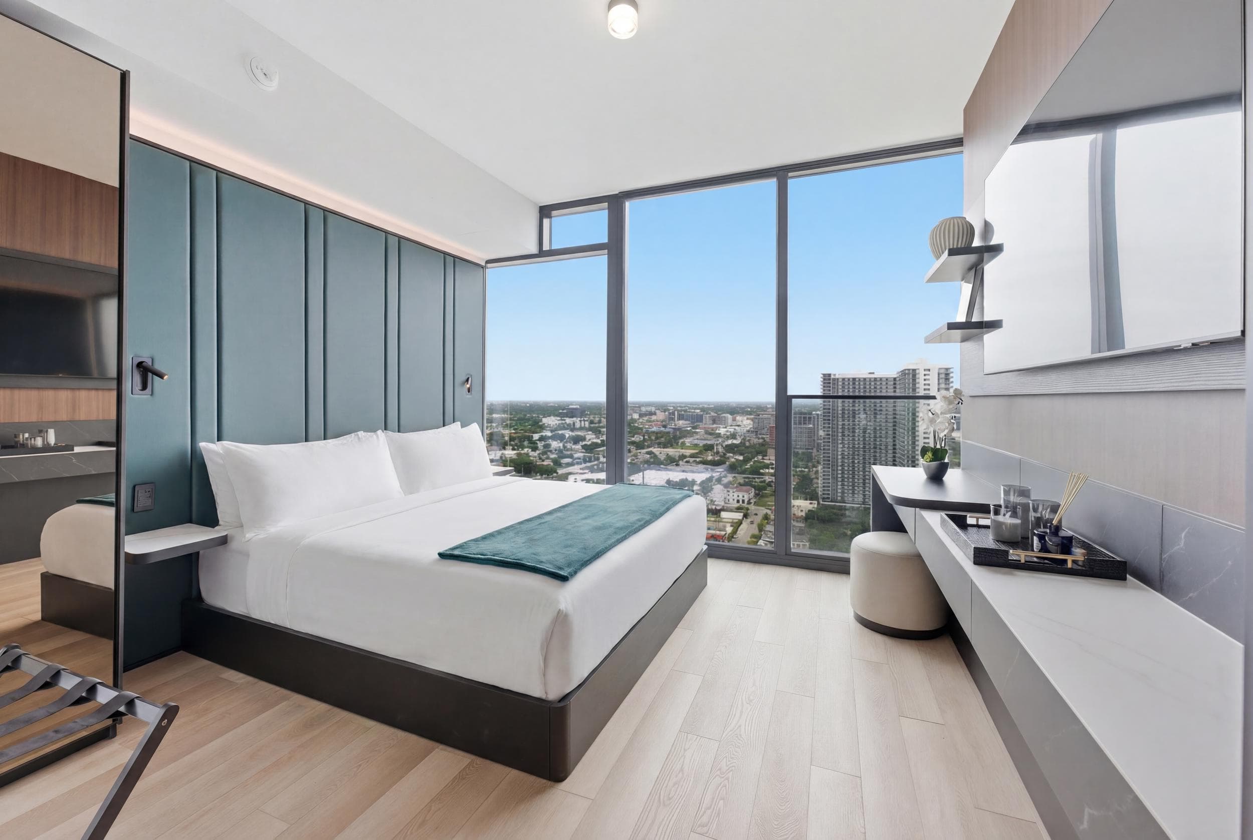 38th Floor E11EVEN Retreat w/ Skyline Views