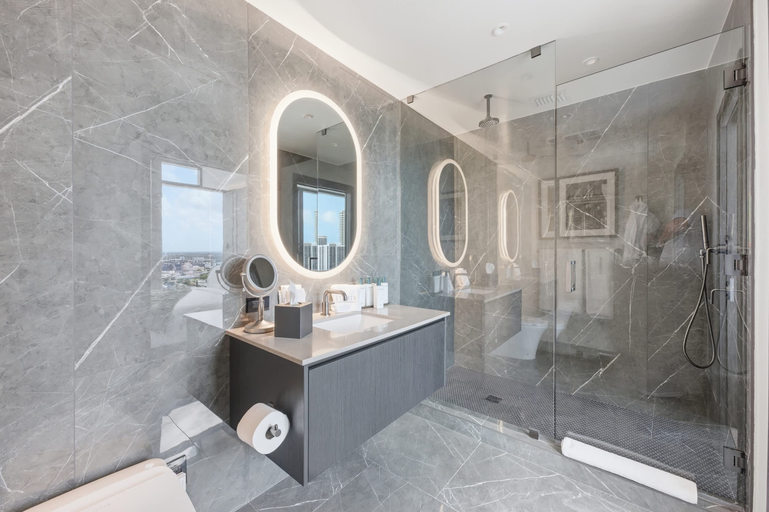 Deluxe E11EVEN Suite with Elite Amenities