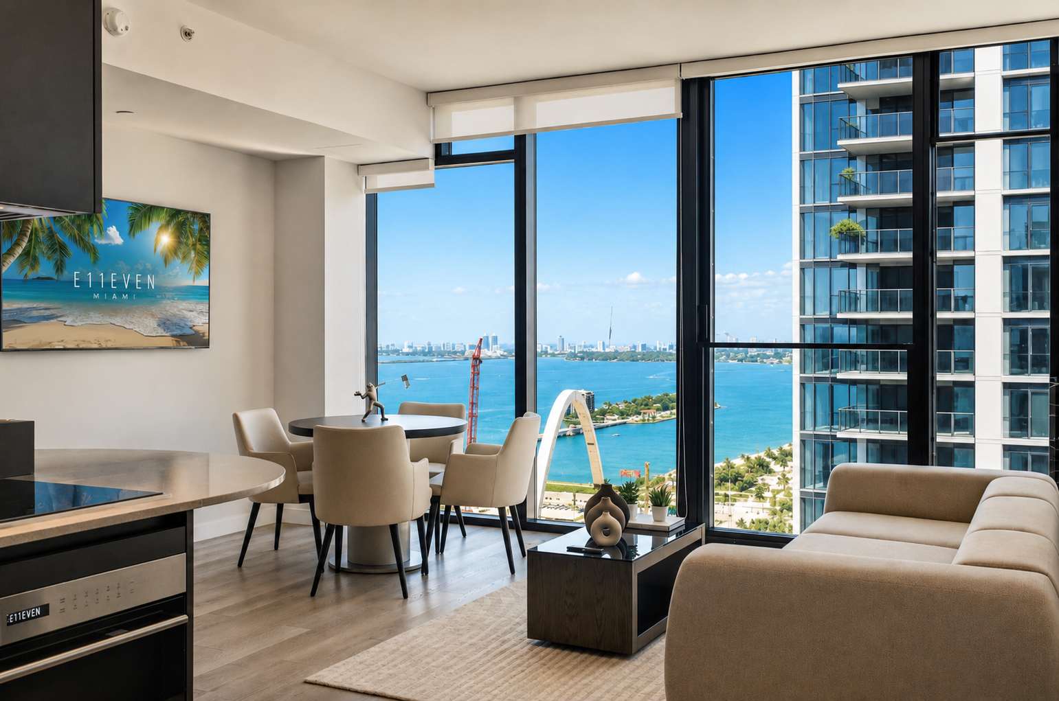 Luxury Condo w/ Rooftop Pool & City Views