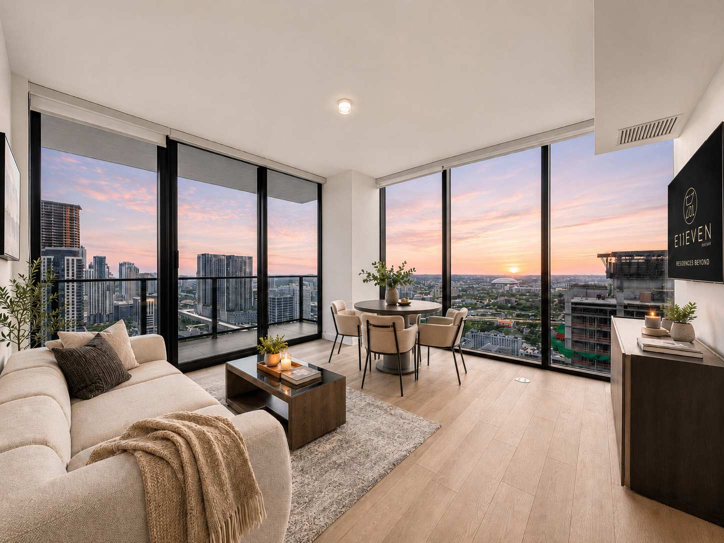 Luxury E11EVEN Adjoining Suites Pool & ELITE Amenities