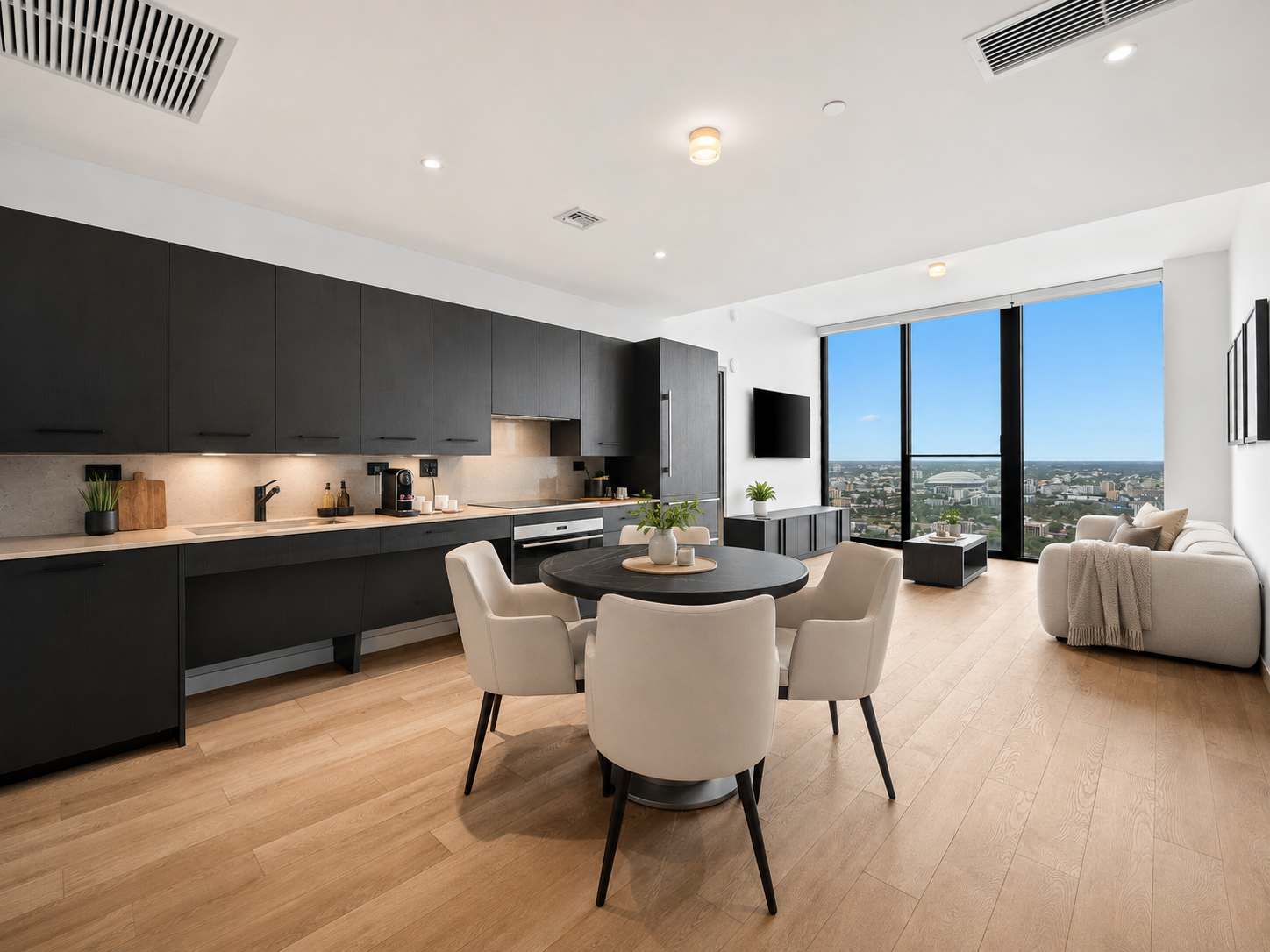44th-Floor Condo w/ Stunning Miami Sunset View