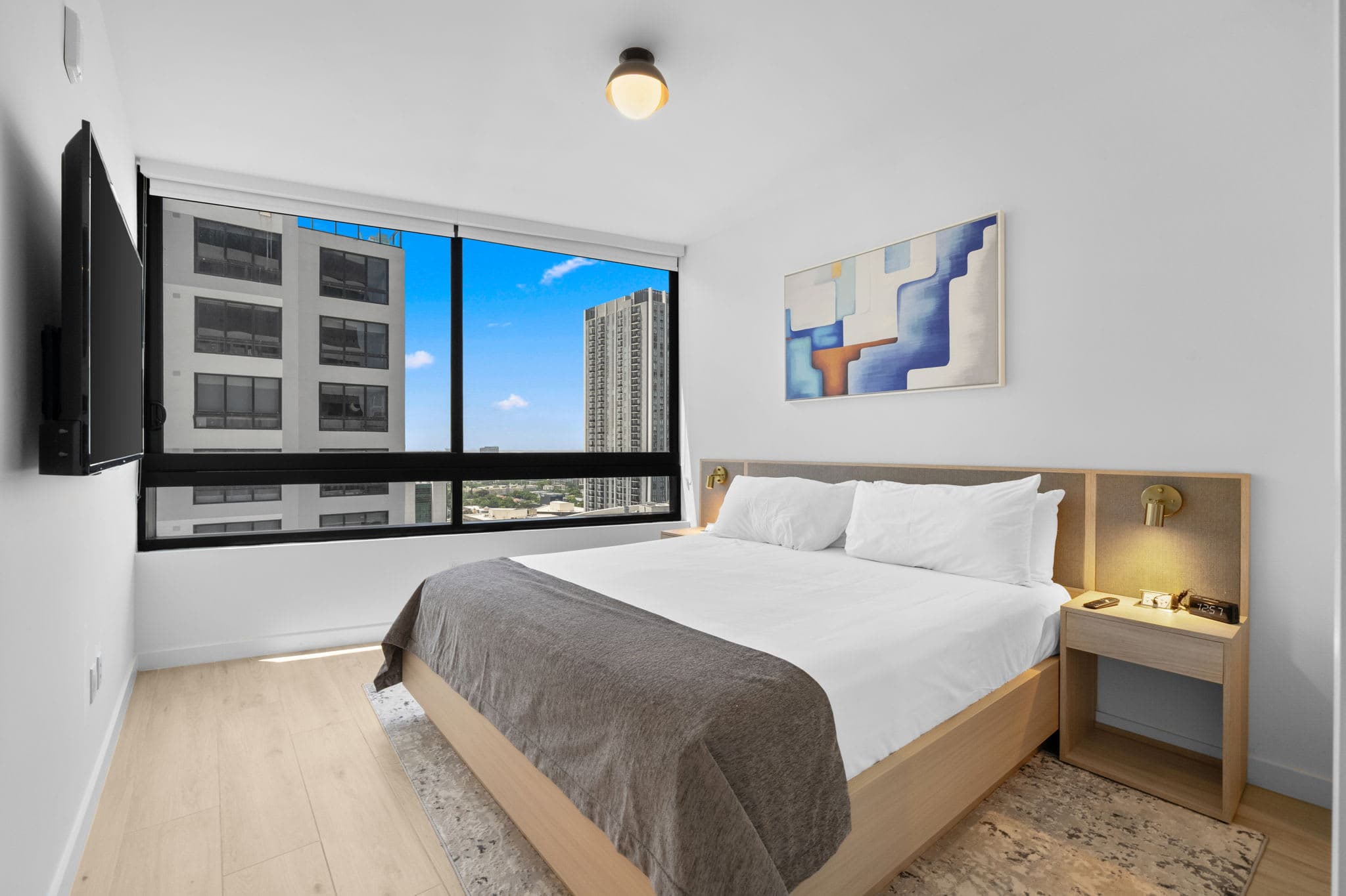 29th Floor District 225 | Miami City Views