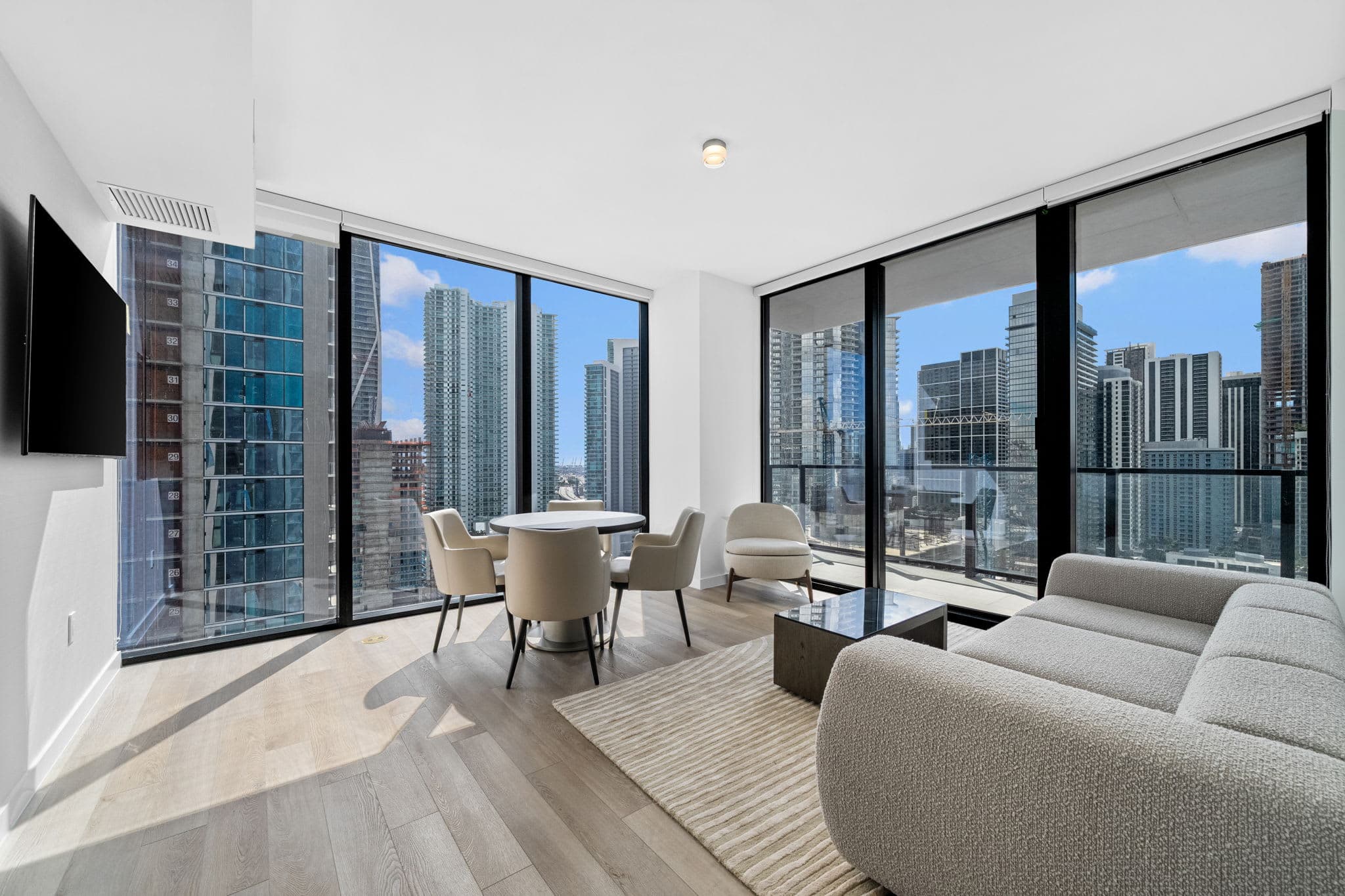 22nd Floor E11EVEN Combined Suite Pool + City View