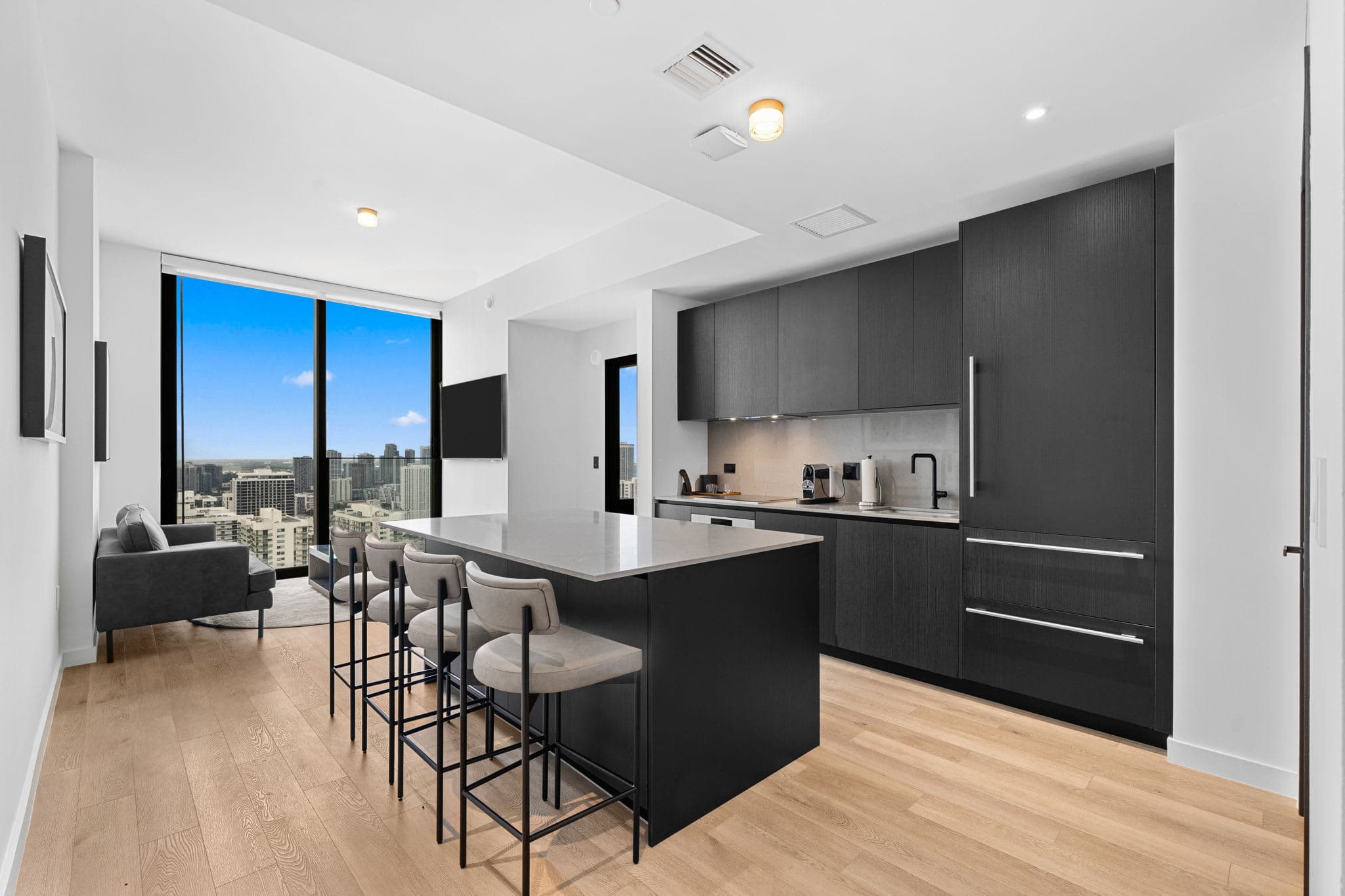 45th Floor E11EVEN | Bay & Skyline Views + Pool