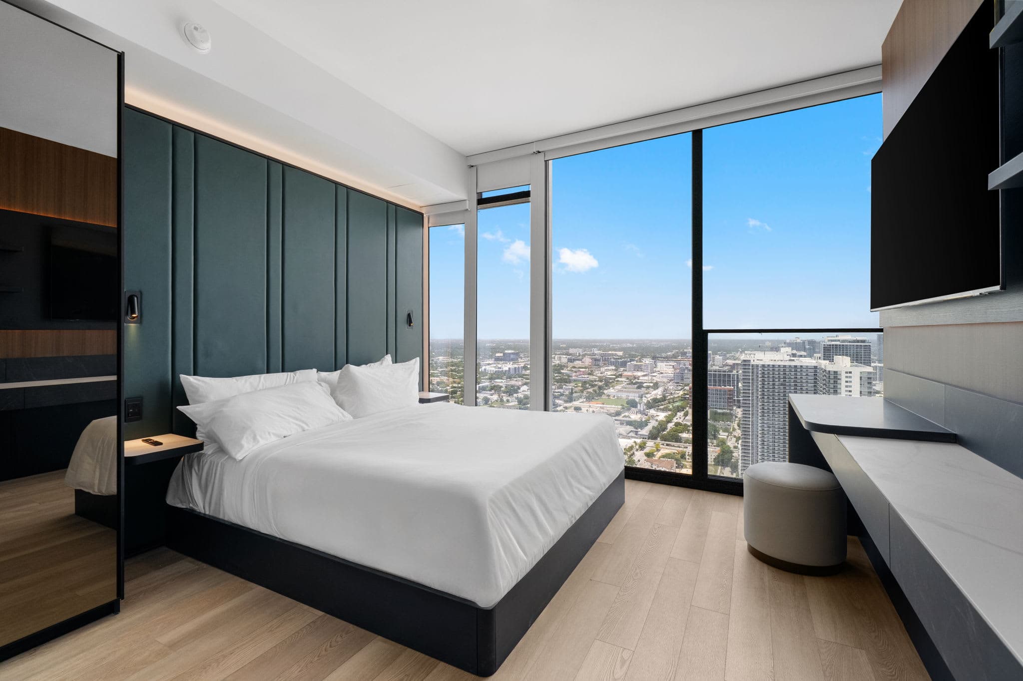 40th Floor E11EVEN Studio w/ Skyline Views
