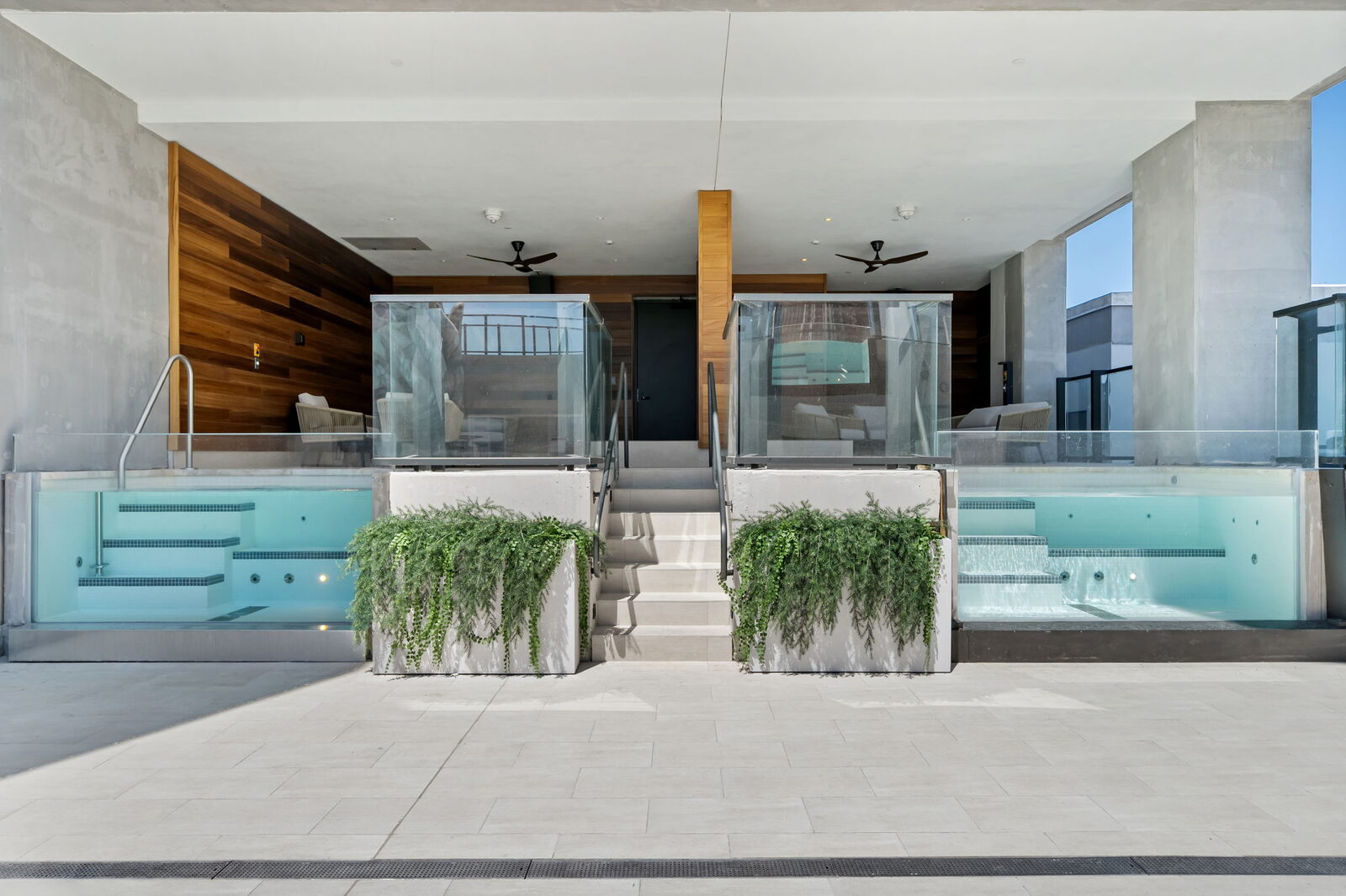 Private cabanas at E11EVEN Hotel, Downtown