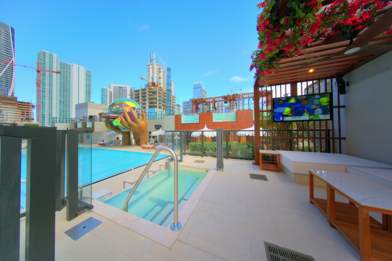 Skyline pool & spa at E11EVEN Hotel, Downtown