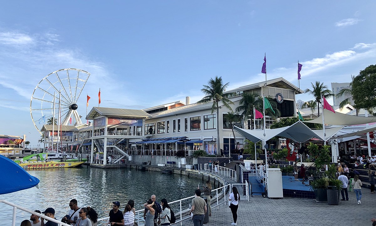 Bayside Marketplace